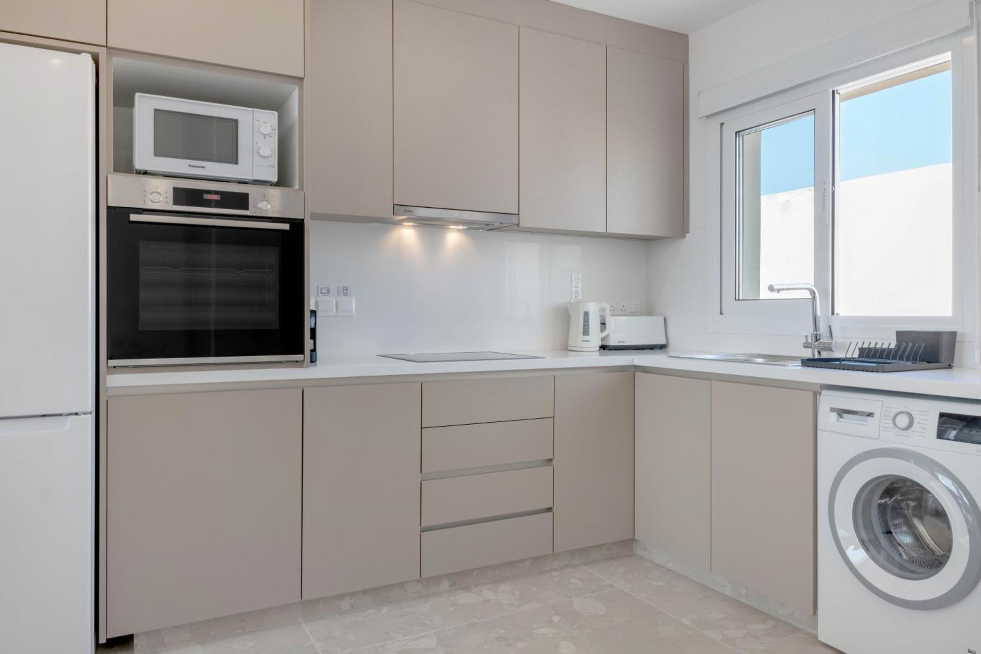 شقة Phaedrus Living: Seaview Luxury Flat Limnaria 150 بافوس المظهر الخارجي الصورة